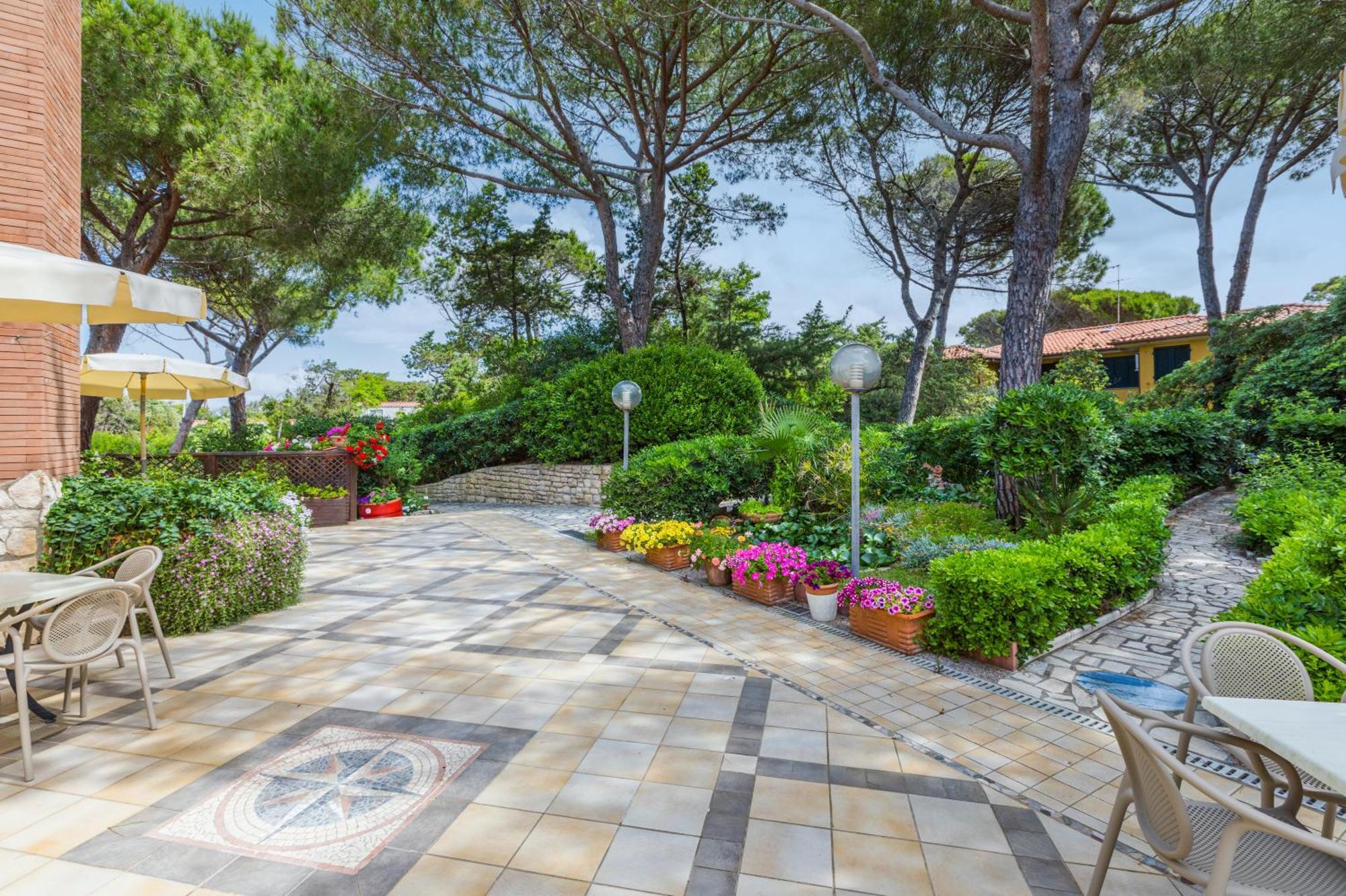 Residence Casa Di Caccia Марина ди Бибона Екстериор снимка